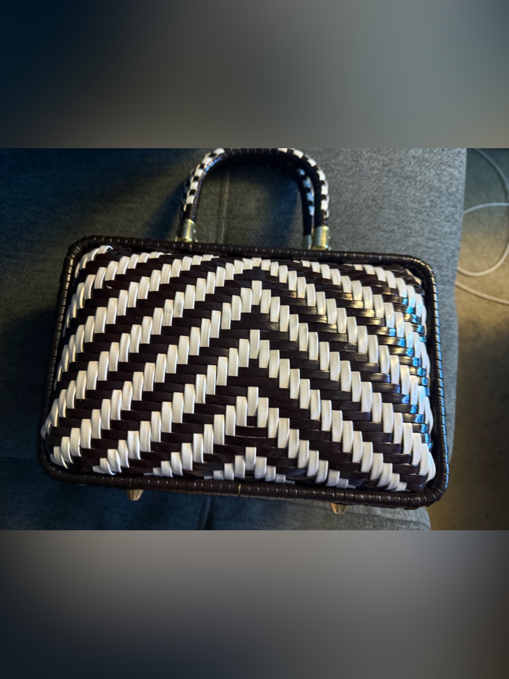 1960s Woven Two-Tone Brown & White Handbag